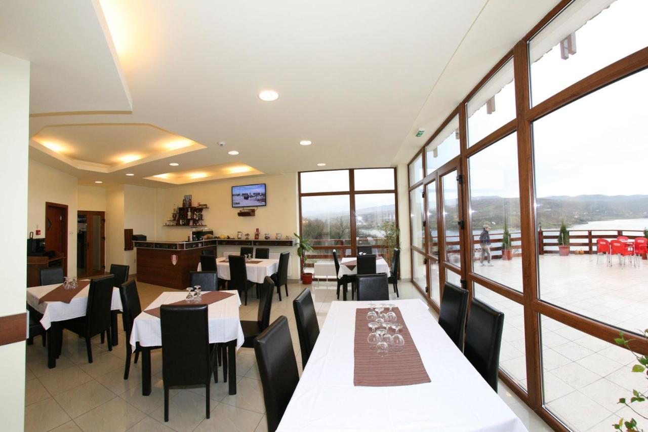 Pensiunea Belvedere ชินชิช ภายนอก รูปภาพ
